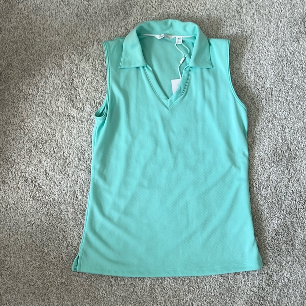 Women’s golf top